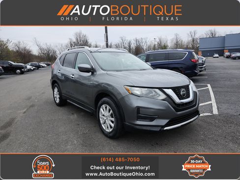 Used 2020 Nissan Rogue SV image 1