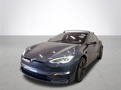 Used 2022 Tesla Model S Plaid AWD/4WD image 2
