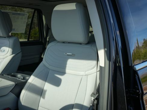 New 2026 Ford Expedition Platinum w/ Platinum Ultimate Package AWD/4WD image 23