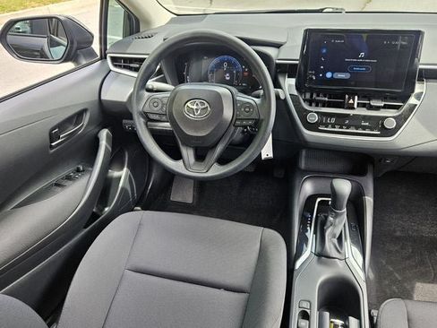 Used 2026 Toyota Corolla LE FWD image 12