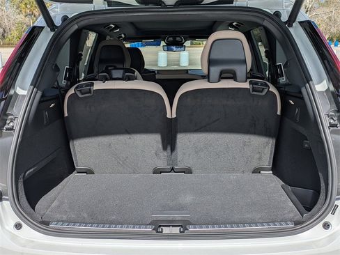 New 2026 Volvo XC90 B5 Core image 13