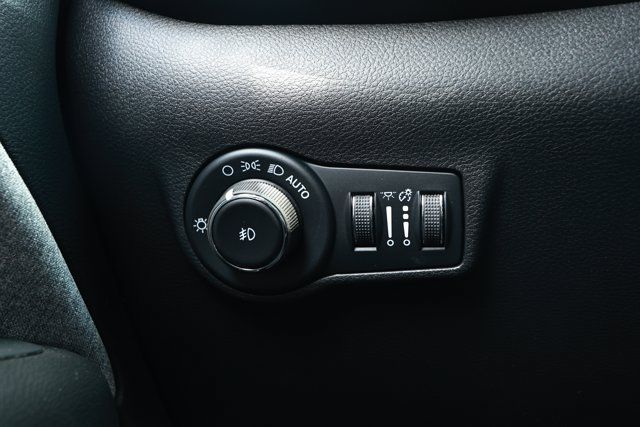 New 2026 Jeep Compass Latitude AWD/4WD image 15