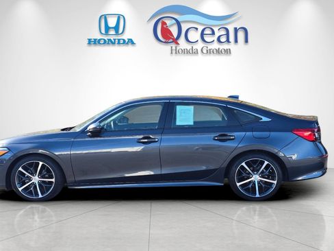 Used 2024 Honda Civic Touring image 2