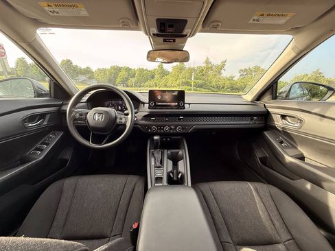 Used 2023 Honda Accord EX image 20