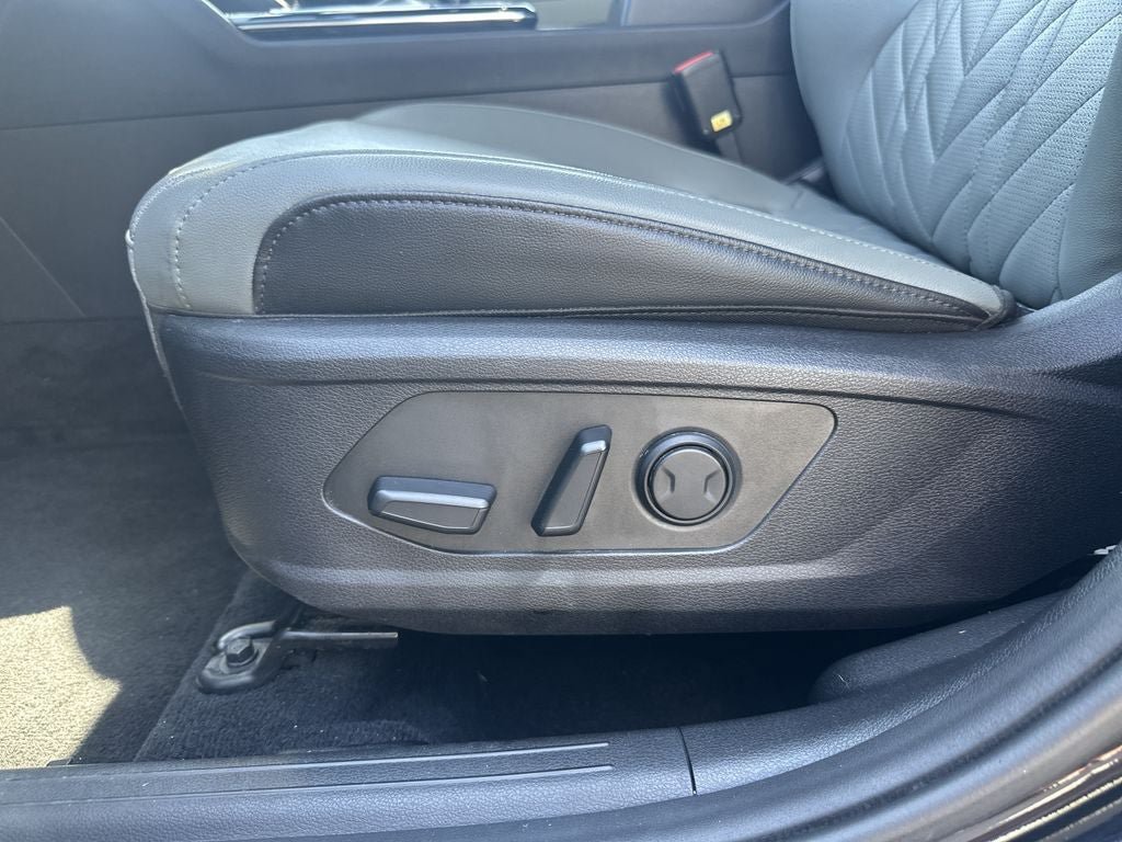 Used 2023 Kia Sportage X-Line w/ X-Line Premium Package AWD/4WD image 18