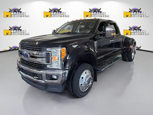 Used 2017 Ford F450 XLT w/ XLT Premium Package AWD/4WD image 1