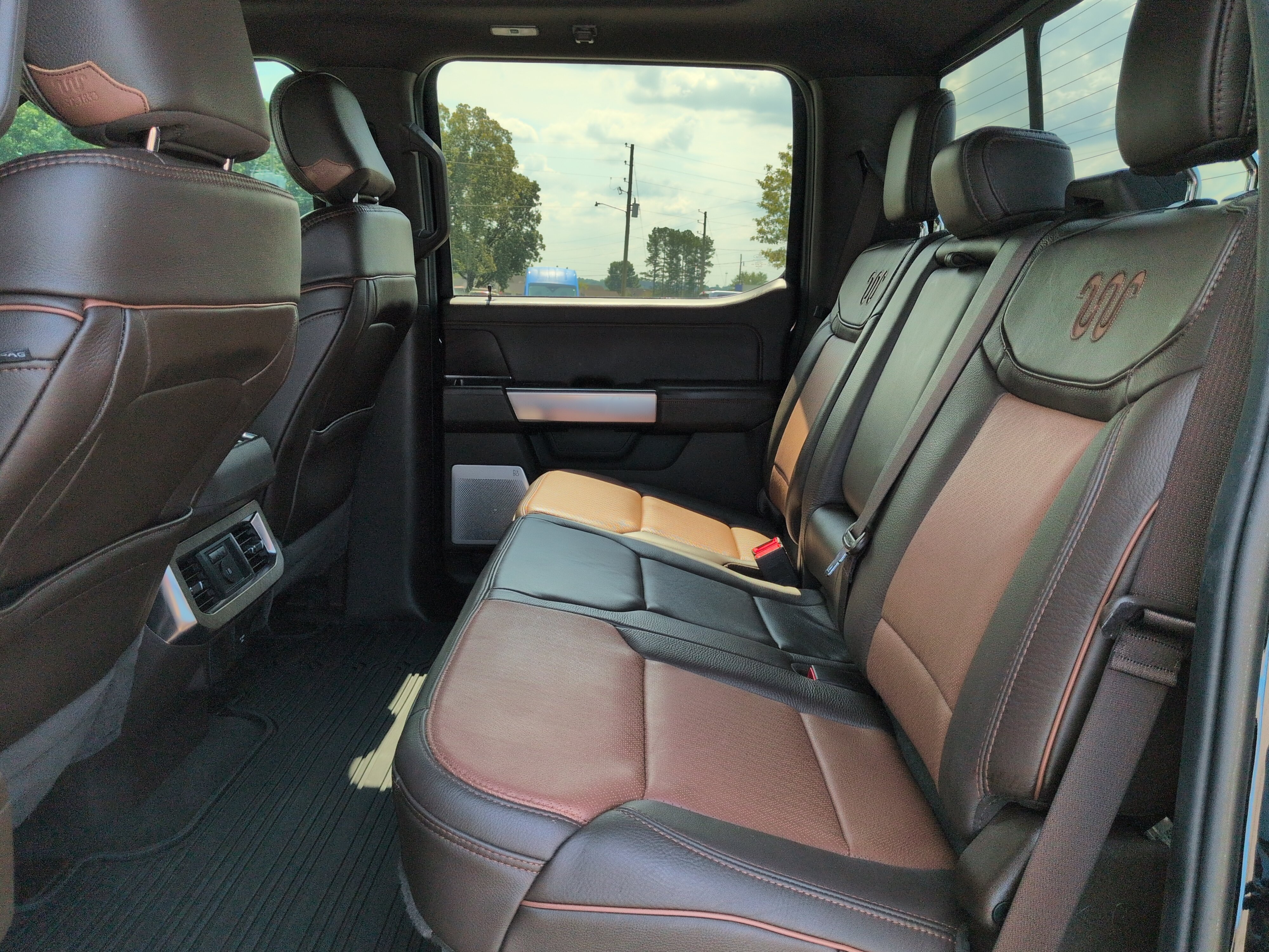 Used 2023 Ford F250 King Ranch w/ Chrome Package AWD/4WD image 12