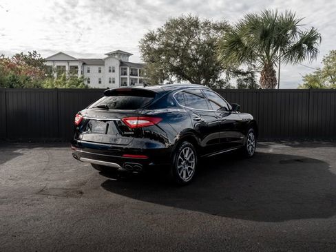 Used 2019 Maserati Levante S GranLusso image 3