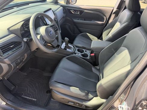 Used 2025 Subaru Forester Touring w/ Popular Package - Touring AWD/4WD image 24