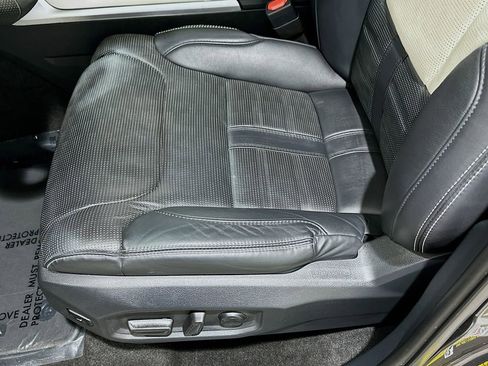 Used 2023 Toyota Sequoia Capstone AWD/4WD image 20