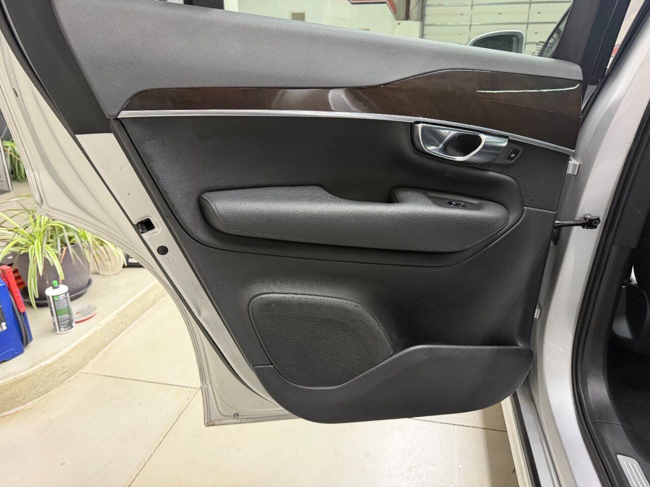 Used 2019 Volvo XC90 T6 Momentum AWD/4WD image 13
