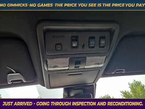 Used 2023 Nissan Titan PRO-4X w/ Pro-4x Convenience Package AWD/4WD image 21