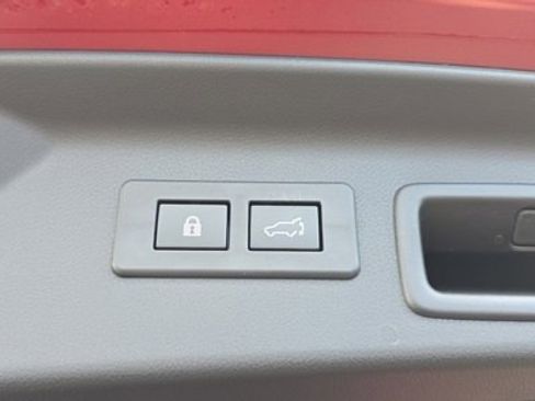 Used 2025 Subaru Forester Limited image 8