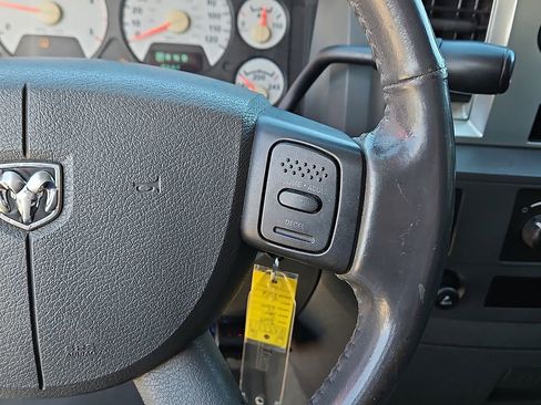 Used 2009 Dodge Ram 2500 Truck SLT w/ Popular Equipment Group image 21