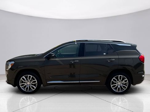 Used 2023 GMC Terrain Denali image 10