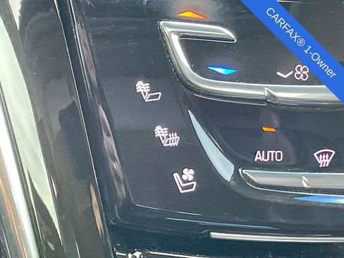 Used 2018 Cadillac Escalade ESV Luxury image 33