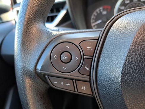 Certified 2021 Toyota Corolla LE image 23