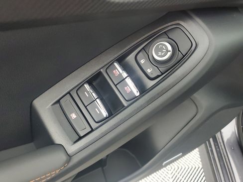 New 2025 Subaru Crosstrek 2.5i Limited image 32