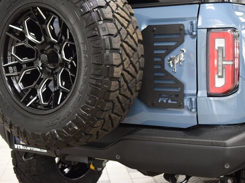 Used 2025 Ford Bronco Badlands AWD/4WD image 17