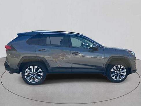 Used 2024 Toyota RAV4 XLE Premium image 7