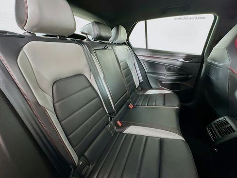 Used 2024 Volkswagen GTI Autobahn image 28