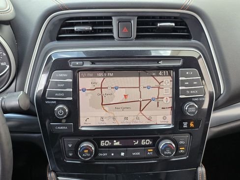 Used 2022 Nissan Maxima SR w/ Sport Mat Group image 13