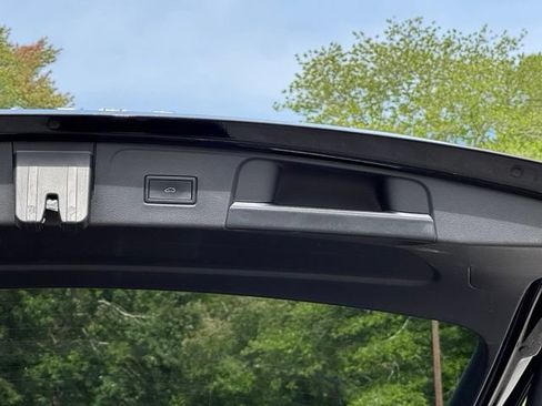Certified 2023 Volkswagen Atlas SE w/ Panoramic Sunroof Package AWD/4WD image 24