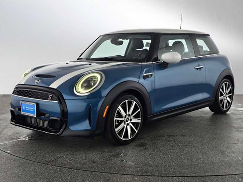 Used 2022 MINI Cooper S image 7