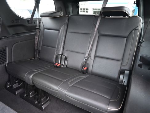Used 2021 GMC Yukon XL SLT image 11