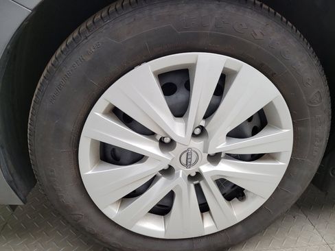 Used 2025 Nissan Sentra S FWD image 31