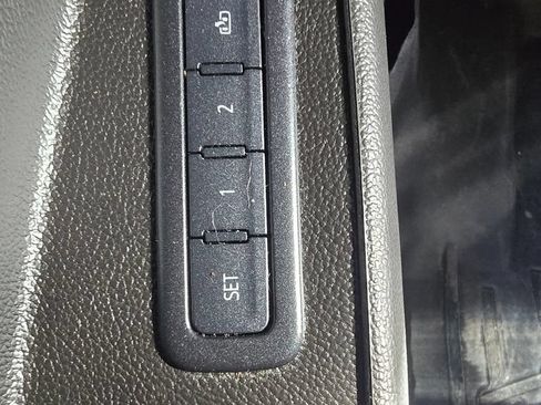 Used 2020 GMC Yukon XL SLT RWD image 28