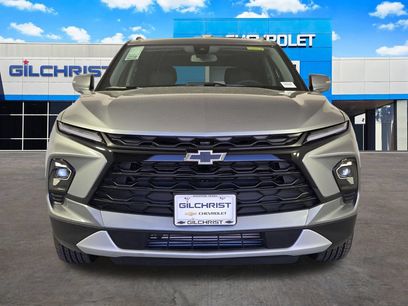 New 2026 Chevrolet Blazer LT w/ LPO, Black Grille Bar Package
