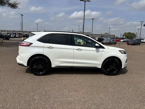 Certified 2024 Ford Edge ST-Line AWD/4WD image 4