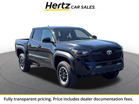 Used 2025 Toyota Tacoma TRD Off-Road AWD/4WD image 1