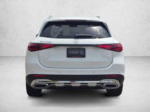 Used 2026 Mercedes-Benz GLC 300 image 7