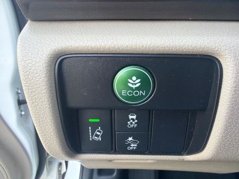 Used 2017 Honda Accord EX image 26