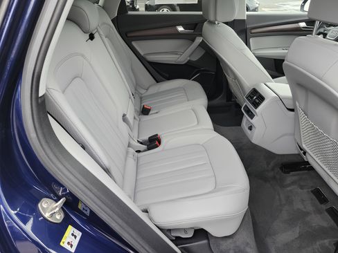 Used 2021 Audi Q5 2.0T Premium Plus w/ Premium Plus Package AWD/4WD image 23