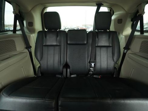 Used 2013 Chrysler Town & Country Touring-L w/ Driver Convenience Group image 26