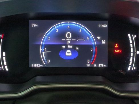 Used 2025 Toyota Corolla Cross XLE w/ Convenience Package FWD image 11