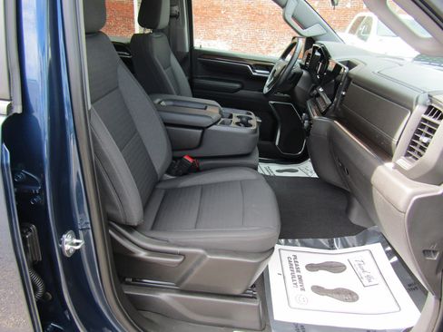 Used 2023 Chevrolet Silverado 1500 LT image 20