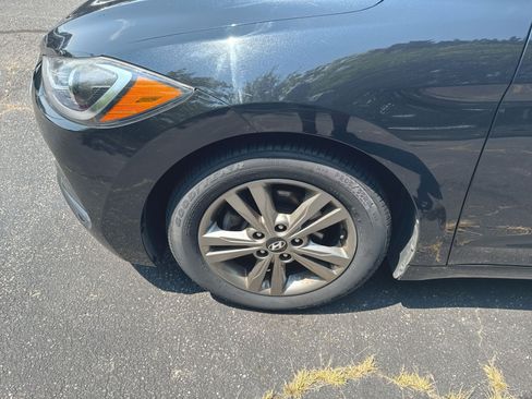 Used 2018 Hyundai Elantra Value Edition FWD image 7