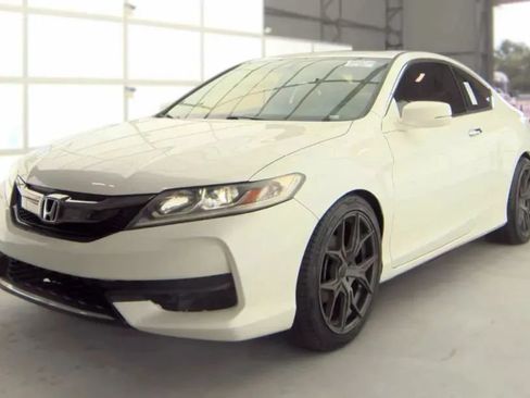 Used 2017 Honda Accord EX-L image 1