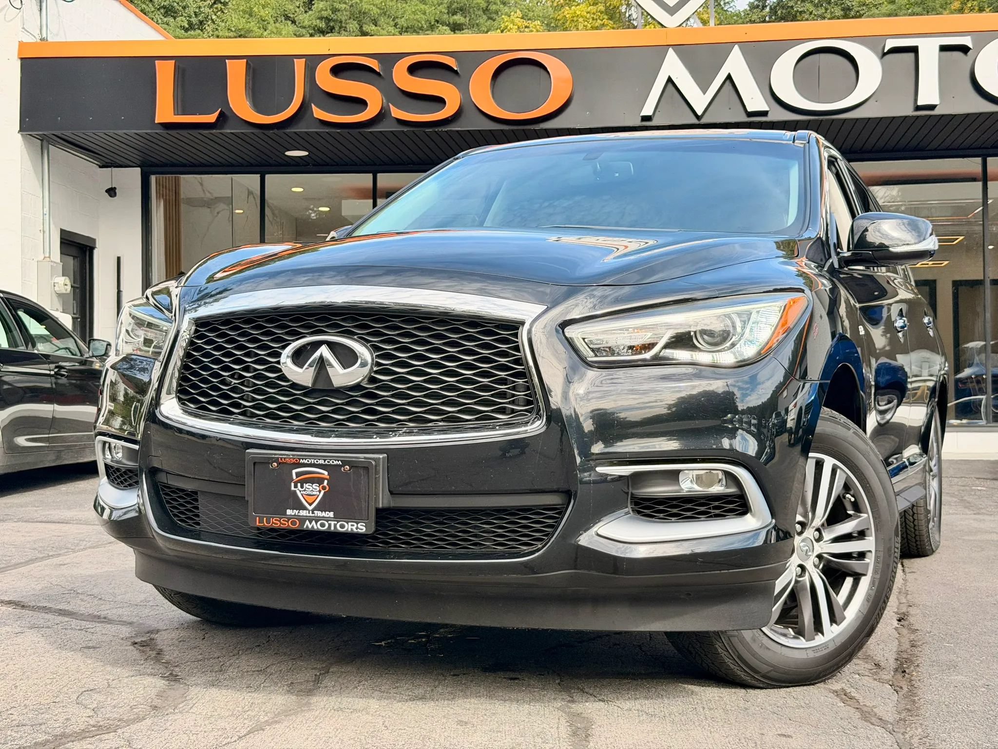 Used 2016 INFINITI QX60 Luxe AWD/4WD image 1