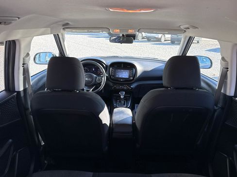 Used 2021 Kia Soul S image 19