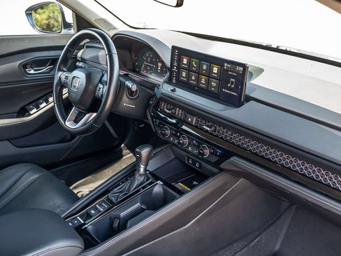 Used 2024 Honda Accord Touring image 12