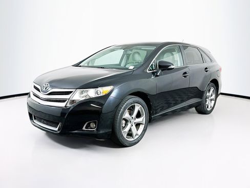 Used 2014 Toyota Venza LE image 3