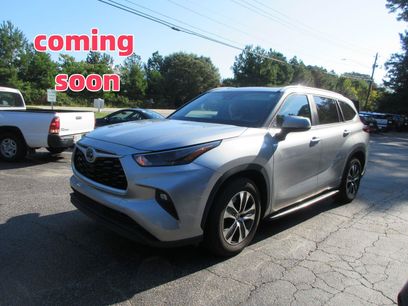 Used 2023 Toyota Highlander XLE