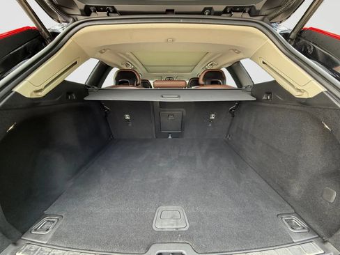 Used 2018 Volvo XC60 T6 Momentum w/ Advanced Package AWD/4WD image 16