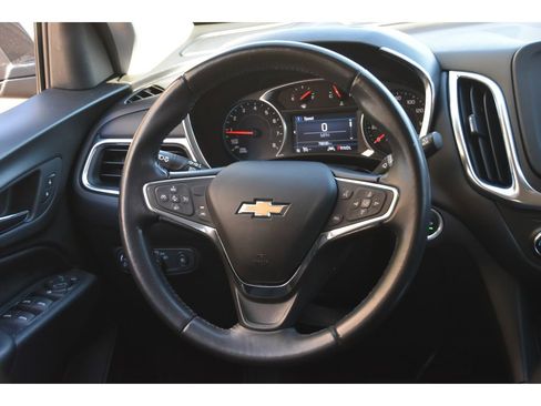 Used 2020 Chevrolet Equinox LT w/ Driver Convenience Package image 16