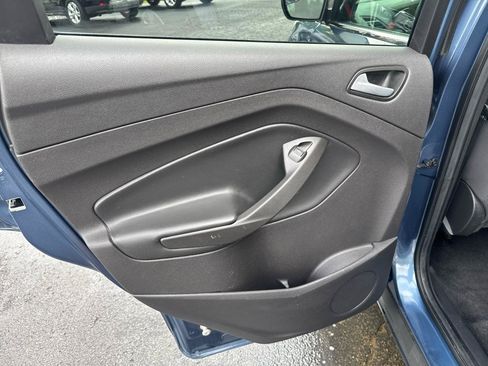 Used 2018 Ford Escape SE AWD/4WD image 12